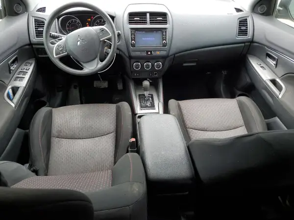 JA4AP3AU7KU005706 2019 MITSUBISHI OUTLANDER - Image 8