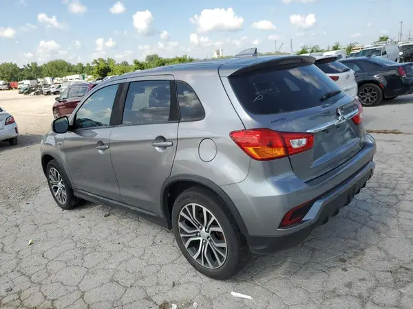 JA4AP3AU7KU006323 2019 MITSUBISHI OUTLANDER - Image 2