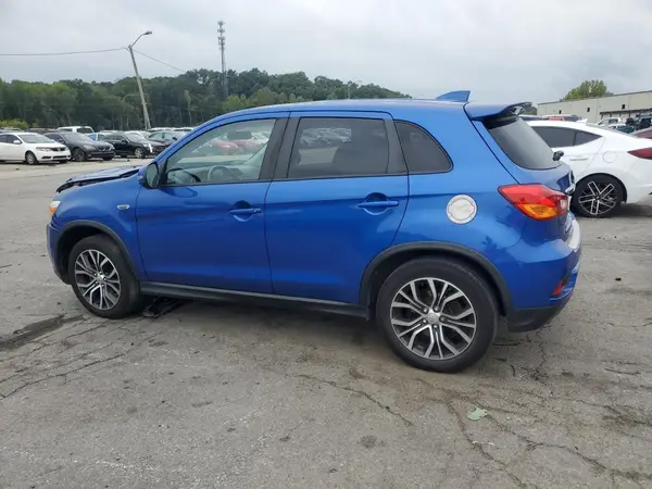 JA4AP3AU7KU006984 2019 MITSUBISHI OUTLANDER - Image 2