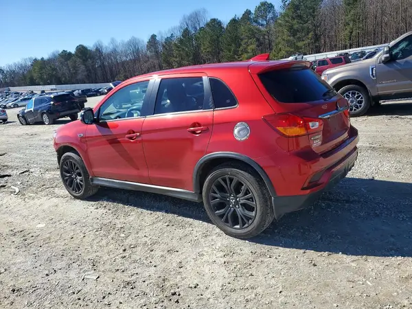 JA4AP3AU7KU009304 2019 MITSUBISHI OUTLANDER - Image 2