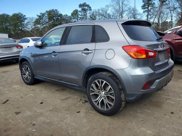 JA4AP3AU7KU012686 2019 MITSUBISHI OUTLANDER - Image 2