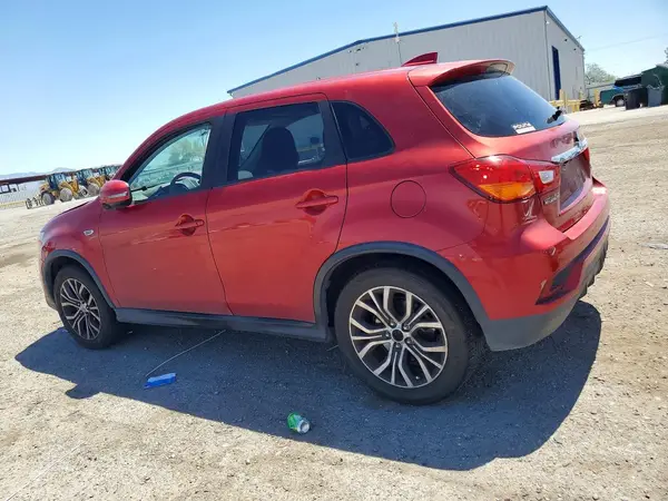 JA4AP3AU7KU015877 2019 MITSUBISHI OUTLANDER - Image 2