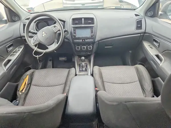 JA4AP3AU7KU017810 2019 MITSUBISHI OUTLANDER - Image 8