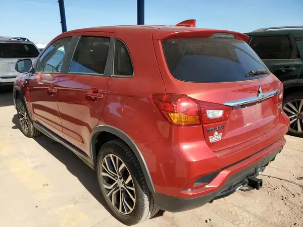 JA4AP3AU7KU018777 2019 MITSUBISHI OUTLANDER - Image 2
