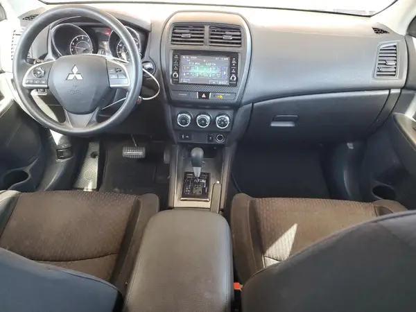 JA4AP3AU7KU018777 2019 MITSUBISHI OUTLANDER - Image 8
