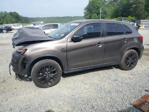 JA4AP3AU7KU020240 2019 MITSUBISHI OUTLANDER - Image 1