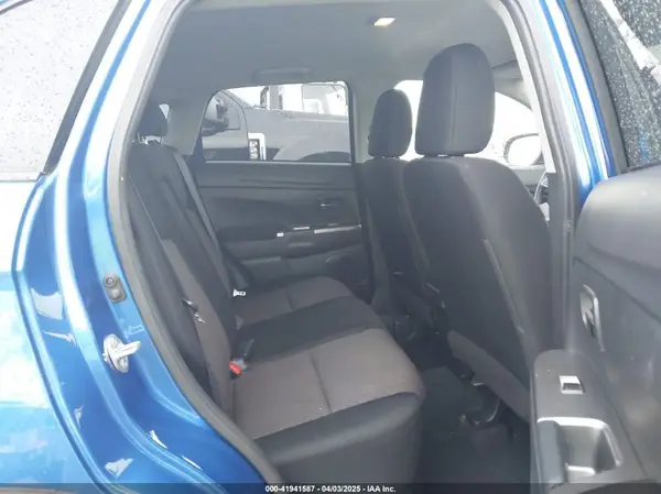JA4AP3AU7KU020819 2019 MITSUBISHI OUTLANDER - Image 8