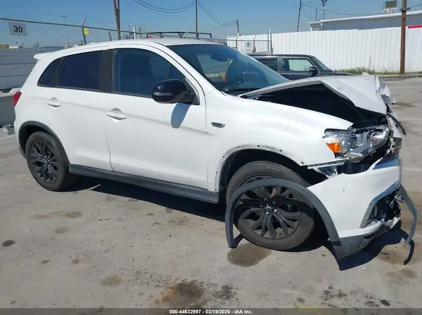 JA4AP3AU7KU022232 2019 MITSUBISHI OUTLANDER - Image 1
