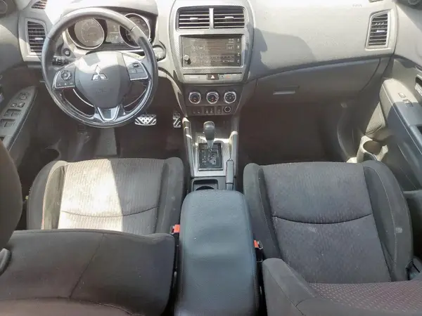 JA4AP3AU7KU022828 2019 MITSUBISHI OUTLANDER - Image 8