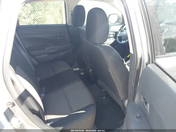 JA4AP3AU7KU024059 2019 MITSUBISHI OUTLANDER - Image 8