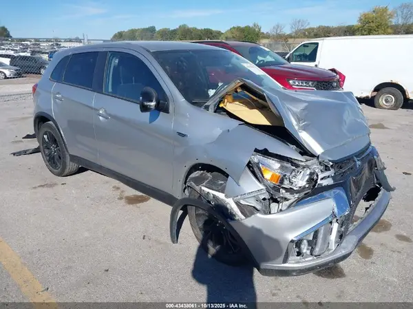 JA4AP3AU7KU024725 2019 MITSUBISHI OUTLANDER - Image 1