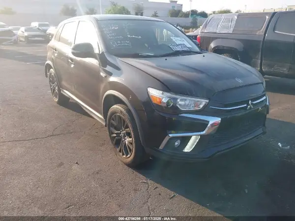 JA4AP3AU7KU025485 2019 MITSUBISHI OUTLANDER - Image 1