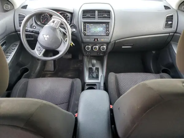 JA4AP3AU7KU029018 2019 MITSUBISHI OUTLANDER - Image 8