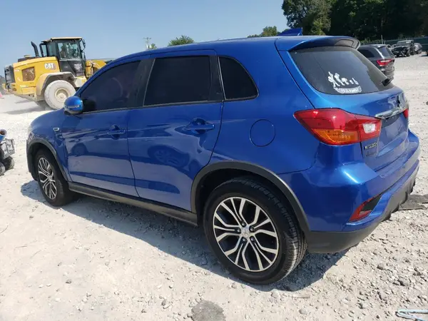 JA4AP3AU7KU031223 2019 MITSUBISHI OUTLANDER - Image 2