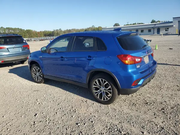 JA4AP3AU7KU032498 2019 MITSUBISHI OUTLANDER - Image 2