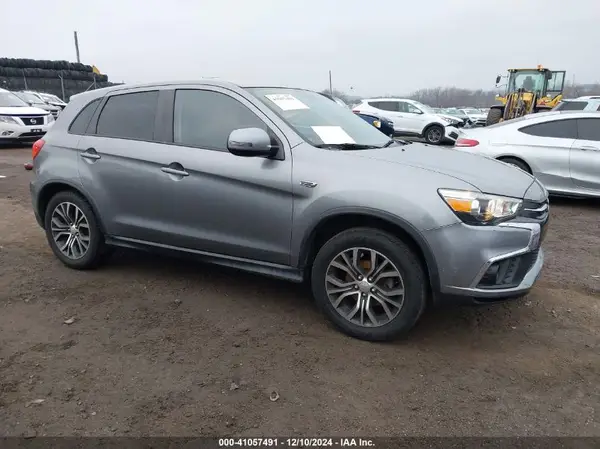 JA4AP3AU7KU034090 2019 MITSUBISHI OUTLANDER - Image 1