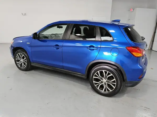 JA4AP3AU7KU034882 2019 MITSUBISHI OUTLANDER - Image 2