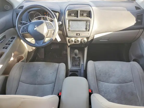 JA4AP3AU7LU001253 2020 MITSUBISHI OUTLANDER - Image 8