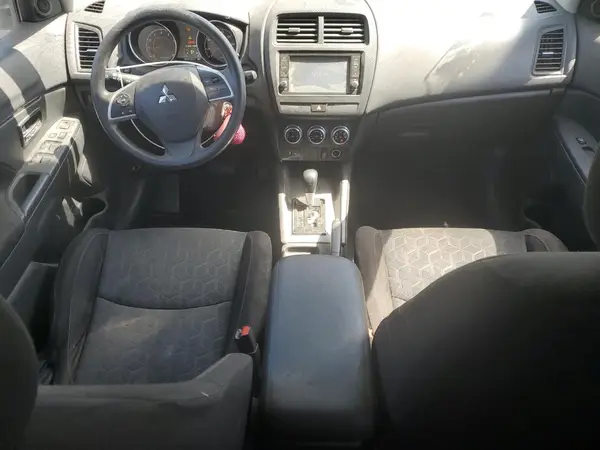 JA4AP3AU7LU003858 2020 MITSUBISHI OUTLANDER - Image 8