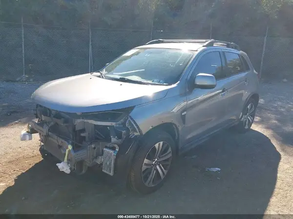 JA4AP3AU7LU007876 2020 MITSUBISHI OUTLANDER - Image 2