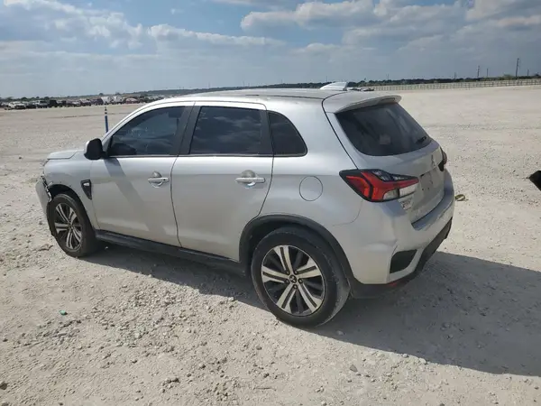 JA4AP3AU7LU012141 2020 MITSUBISHI OUTLANDER - Image 2