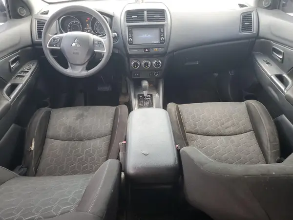 JA4AP3AU7LU012141 2020 MITSUBISHI OUTLANDER - Image 8