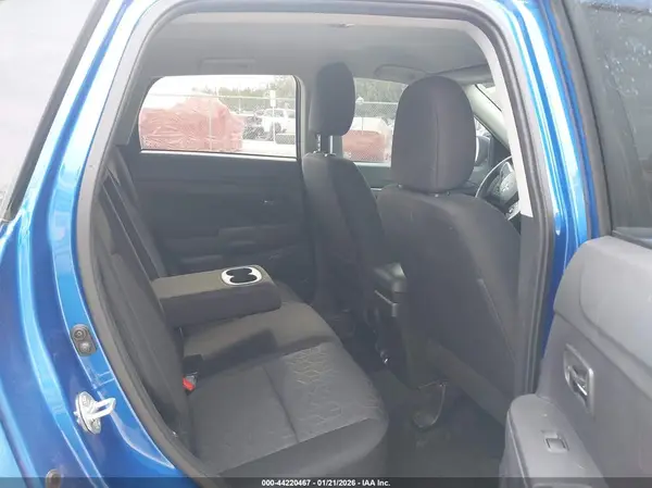 JA4AP3AU7LU012480 2020 MITSUBISHI OUTLANDER - Image 8