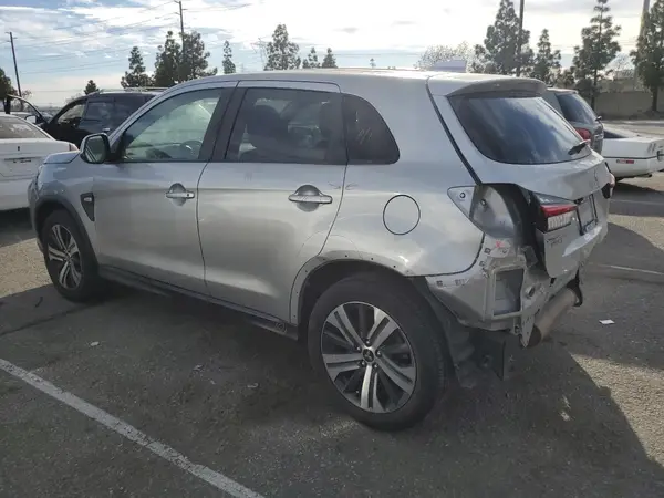 JA4AP3AU7LU012656 2020 MITSUBISHI OUTLANDER - Image 2