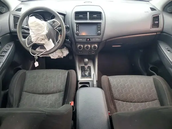 JA4AP3AU7LU013192 2020 MITSUBISHI OUTLANDER - Image 8