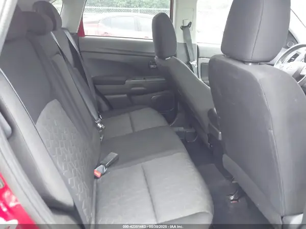 JA4AP3AU7LU014570 2020 MITSUBISHI OUTLANDER - Image 8