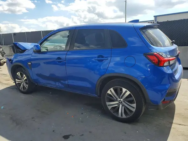 JA4AP3AU7LU019221 2020 MITSUBISHI OUTLANDER - Image 2