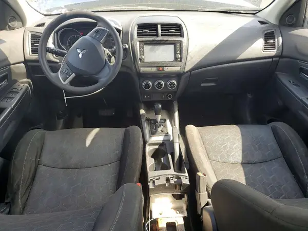 JA4AP3AU7LU019221 2020 MITSUBISHI OUTLANDER - Image 8