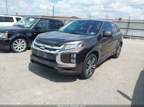 JA4AP3AU7LU019526 2020 MITSUBISHI OUTLANDER - Image 2
