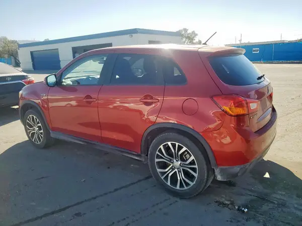 JA4AP3AU8GZ030236 2016 MITSUBISHI OUTLANDER - Image 2