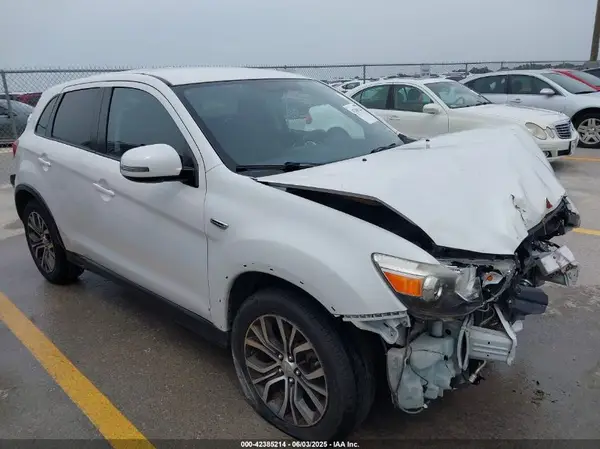 JA4AP3AU8GZ049563 2016 MITSUBISHI OUTLANDER - Image 1