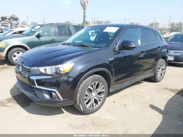 JA4AP3AU8GZ063429 2016 MITSUBISHI OUTLANDER - Image 2