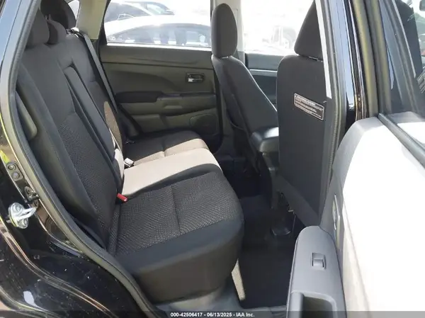 JA4AP3AU8GZ063429 2016 MITSUBISHI OUTLANDER - Image 8