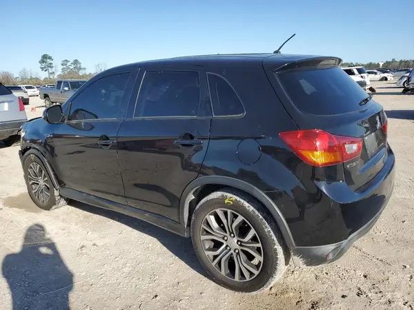 JA4AP3AU8GZ063799 2016 MITSUBISHI OUTLANDER - Image 2