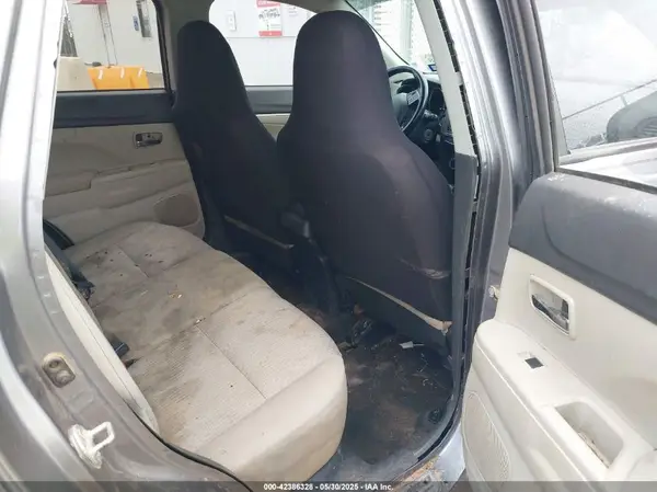 JA4AP3AU8HZ003359 2017 MITSUBISHI OUTLANDER - Image 8