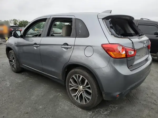 JA4AP3AU8HZ015690 2017 MITSUBISHI OUTLANDER - Image 2