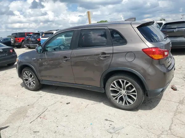JA4AP3AU8HZ016547 2017 MITSUBISHI OUTLANDER - Image 2