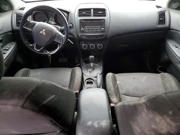 JA4AP3AU8HZ018475 2017 MITSUBISHI OUTLANDER - Image 8