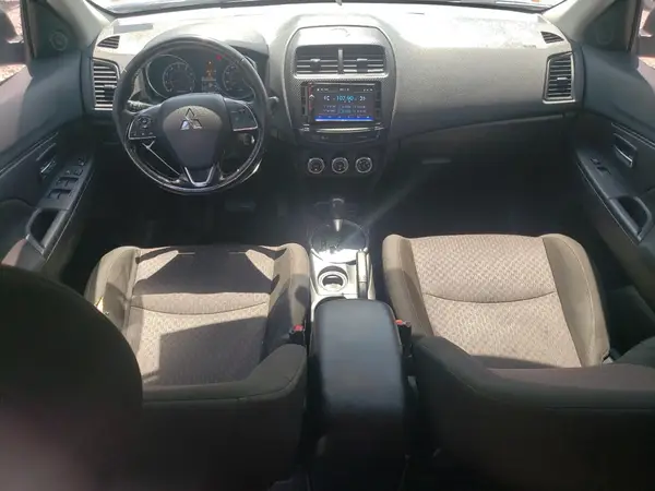JA4AP3AU8HZ022235 2017 MITSUBISHI OUTLANDER - Image 8