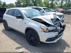 JA4AP3AU8HZ034174 2017 MITSUBISHI OUTLANDER
