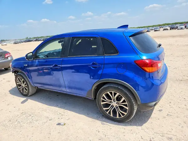 JA4AP3AU8HZ040878 2017 MITSUBISHI OUTLANDER - Image 2