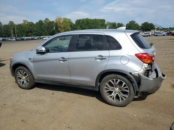 JA4AP3AU8HZ044395 2017 MITSUBISHI OUTLANDER - Image 2
