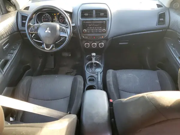 JA4AP3AU8HZ065344 2017 MITSUBISHI OUTLANDER - Image 8