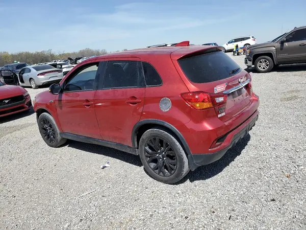 JA4AP3AU8JU003624 2018 MITSUBISHI OUTLANDER - Image 2