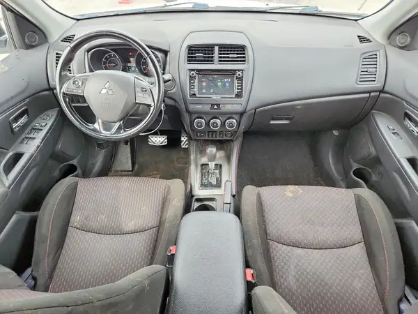 JA4AP3AU8JU004997 2018 MITSUBISHI OUTLANDER - Image 8