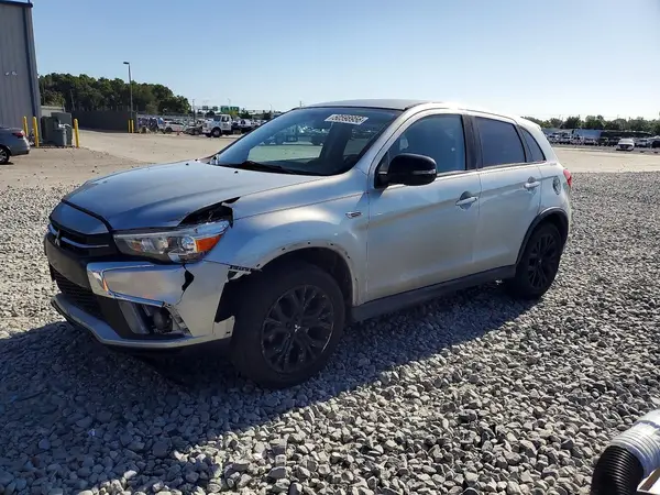 JA4AP3AU8JU005633 2018 MITSUBISHI OUTLANDER - Image 1
